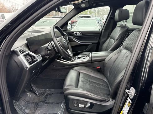 Used 2025 BMW X5 xDrive50e AWD/4WD image 26