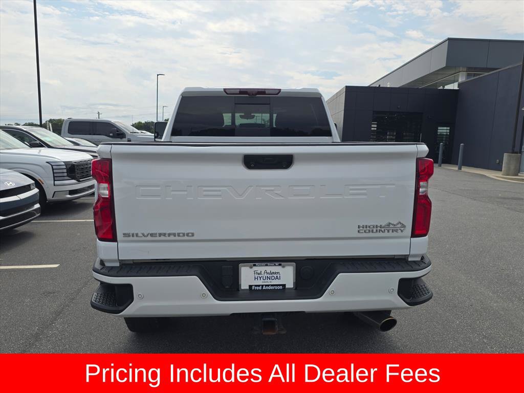 Used 2022 Chevrolet Silverado 2500 High Country w/ Technology Package AWD/4WD image 4