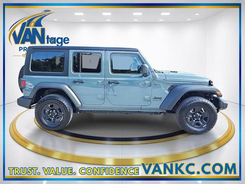 Used 2024 Jeep Wrangler Unlimited Sport AWD/4WD image 5