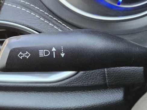 Used 2019 Chrysler Pacifica Limited w/ Advanced Safetytec Group image 21