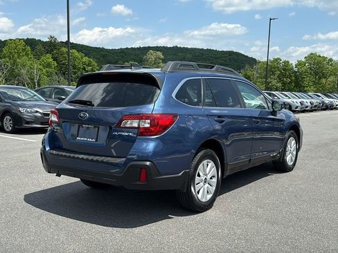 Used 2019 Subaru Outback 2.5i Premium AWD/4WD image 6