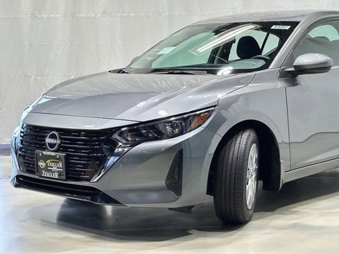 Certified 2025 Nissan Sentra S image 4