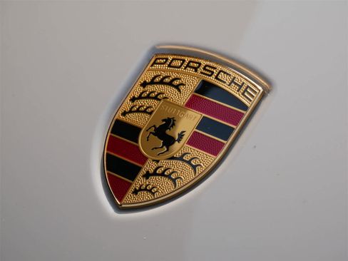 New 2025 Porsche Macan image 22