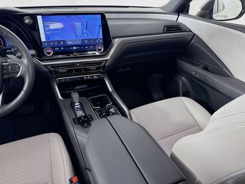Used 2025 Lexus TX 350 AWD w/ Technology Package image 24