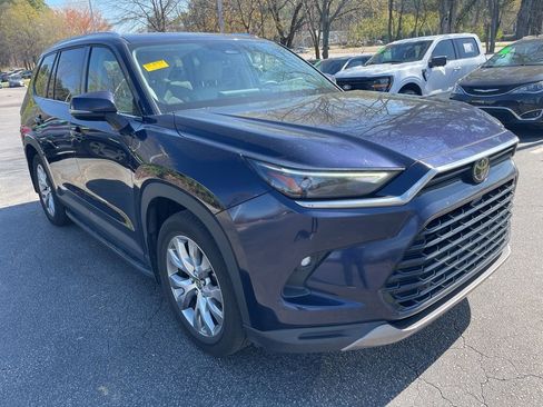 Used 2024 Toyota Grand Highlander Limited image 4