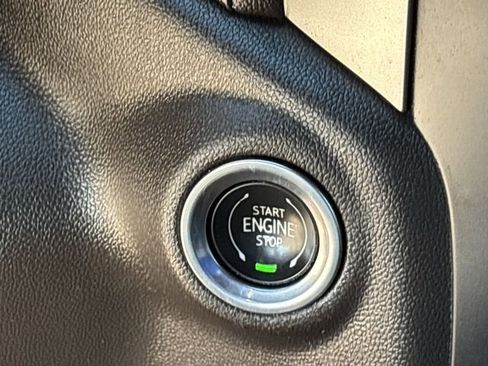 Used 2021 Chevrolet Silverado 1500 LTZ image 20