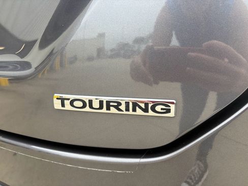 Certified 2025 Honda Pilot Touring image 34