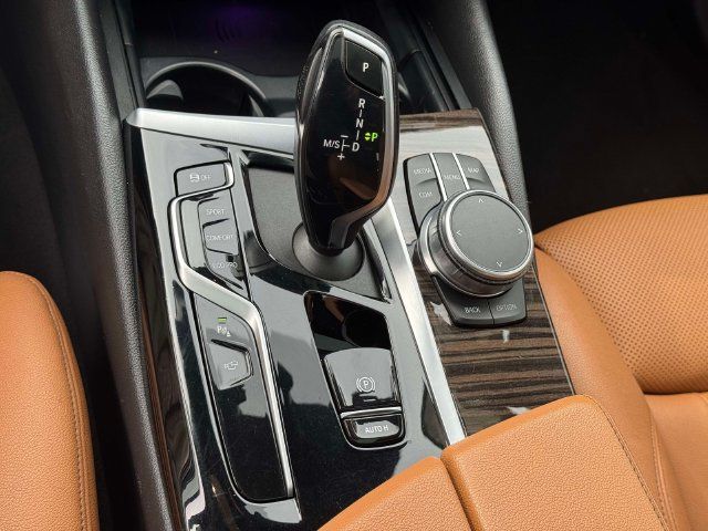 Used 2021 BMW 530i xDrive w/ Convenience Package AWD/4WD image 36