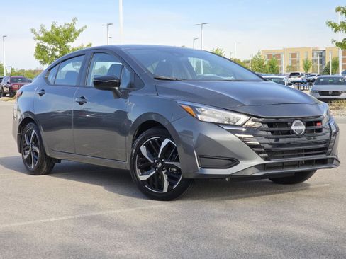 Used 2025 Nissan Versa SR w/ Trunk Package FWD image 2