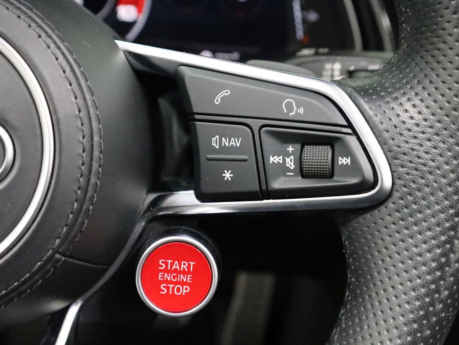 Used 2017 Audi R8 V10 w/ Carbon Exterior Package AWD/4WD image 25