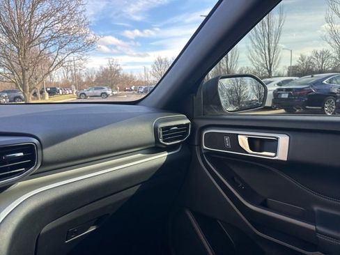 Used 2020 Ford Explorer XLT w/ Equipment Group 202A image 26