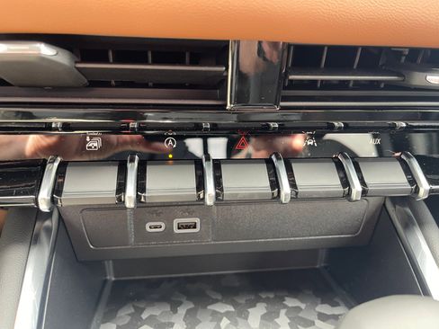 New 2026 GMC Canyon AT4 image 15