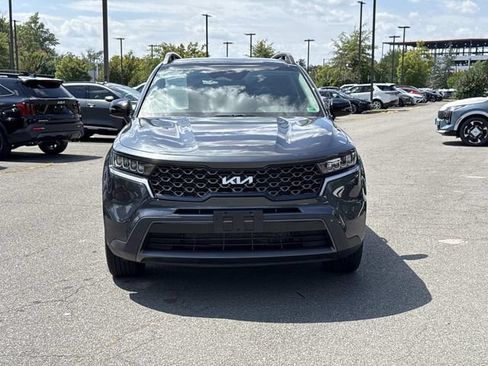 Used 2023 Kia Sorento S w/ Panoramic Sunroof Package AWD/4WD image 6