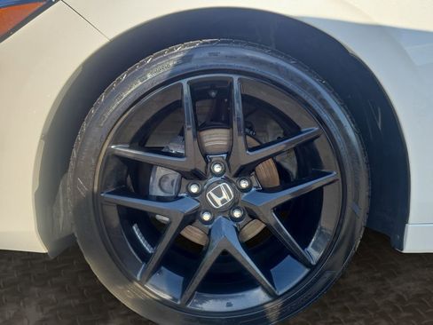 Used 2024 Honda Civic Sport image 9