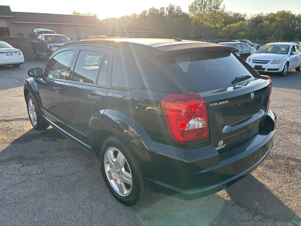 Used 2008 Dodge Caliber SXT w/ Driver Convenience Group FWD image 8