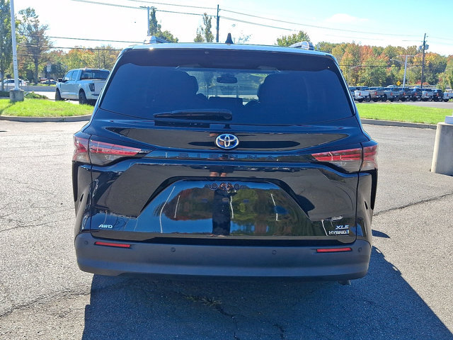 Used 2022 Toyota Sienna XLE w/ XLE Plus Package AWD/4WD image 24