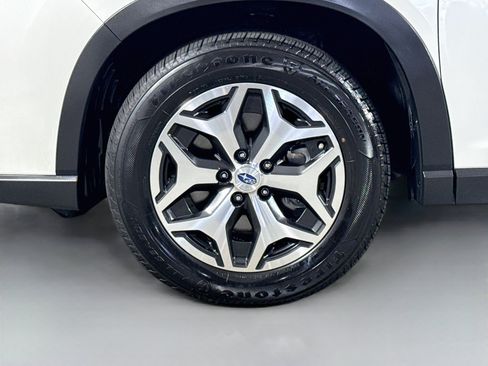 Used 2023 Subaru Forester Premium AWD/4WD image 38