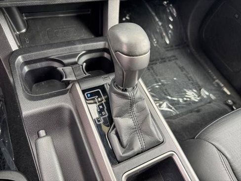 Certified 2022 Toyota Tacoma Limited AWD/4WD image 56