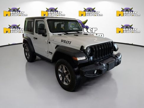 Used 2023 Jeep Wrangler Sport AWD/4WD image 3