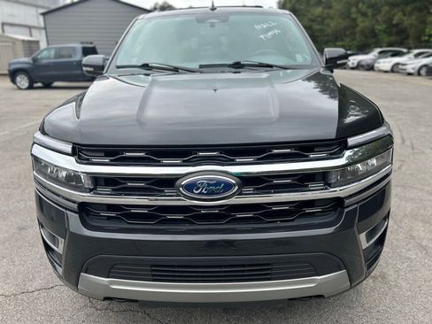 Used 2023 Ford Expedition Max Limited AWD/4WD image 2
