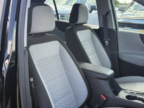 Used 2023 Chevrolet Equinox LS w/ Driver Confidence II Package FWD image 18