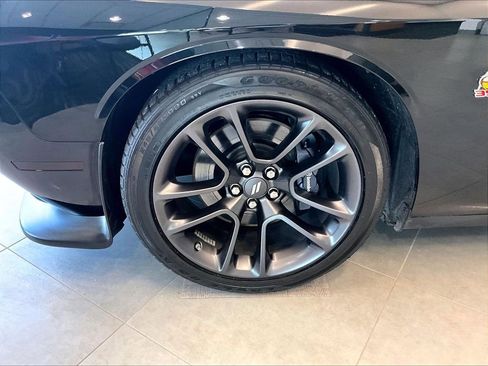 Used 2022 Dodge Challenger R/T Scat Pack RWD image 7