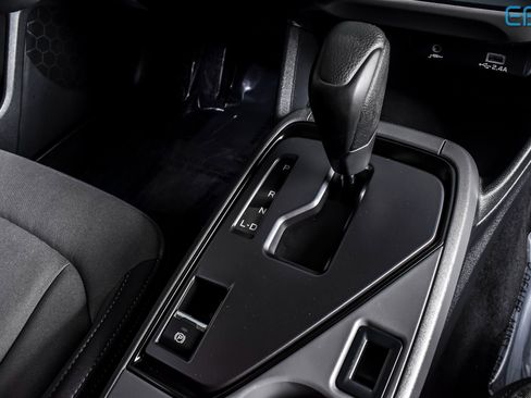 Used 2024 Subaru Crosstrek 2.0i image 27