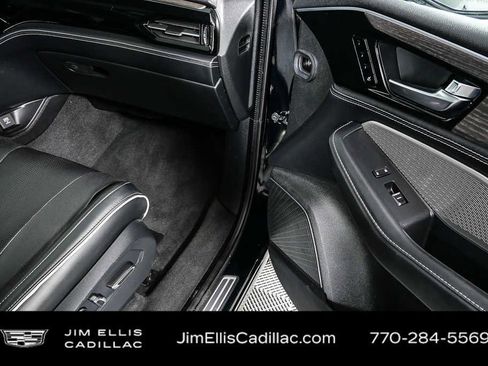 Used 2023 Acura MDX SH-AWD w/ Advance Package image 25