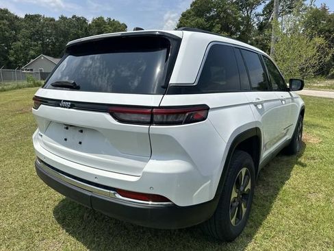 Used 2024 Jeep Grand Cherokee Limited 4xe AWD/4WD image 9