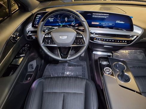 New 2026 Cadillac Lyriq Sport RWD image 14
