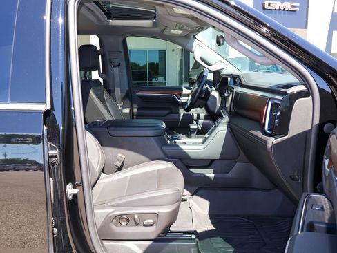 Used 2023 GMC Sierra 1500 Denali AWD/4WD image 33
