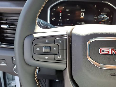 New 2026 GMC Sierra 2500 AT4 w/ AT4 Premium Plus Package AWD/4WD image 11