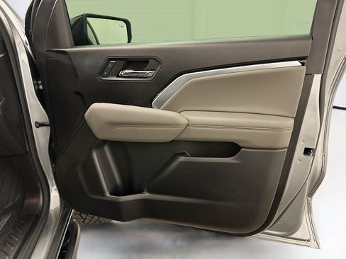 Used 2024 Chevrolet Colorado ZR2 w/ ZR2 Convenience Package III image 34