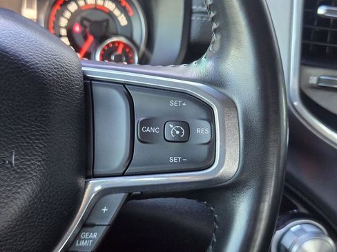 Used 2022 RAM 1500 Laramie AWD/4WD image 36