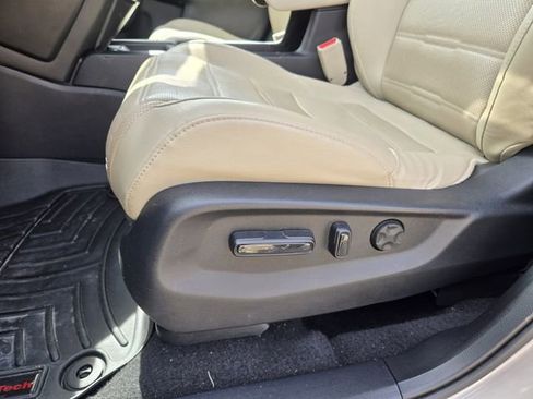 Used 2019 Honda CR-V EX-L image 9