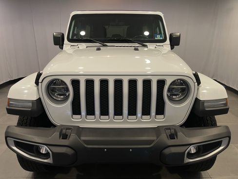 Used 2020 Jeep Wrangler Unlimited Sahara AWD/4WD image 2