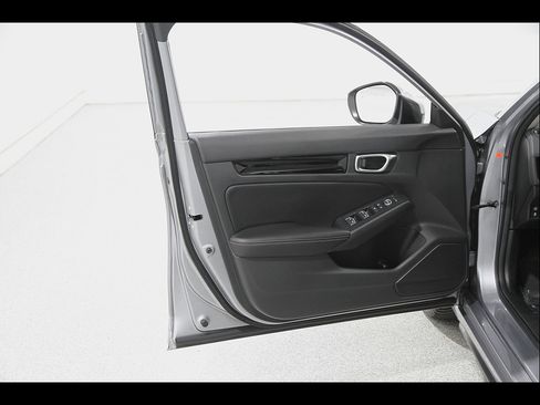 Used 2023 Honda Civic EX-L image 4
