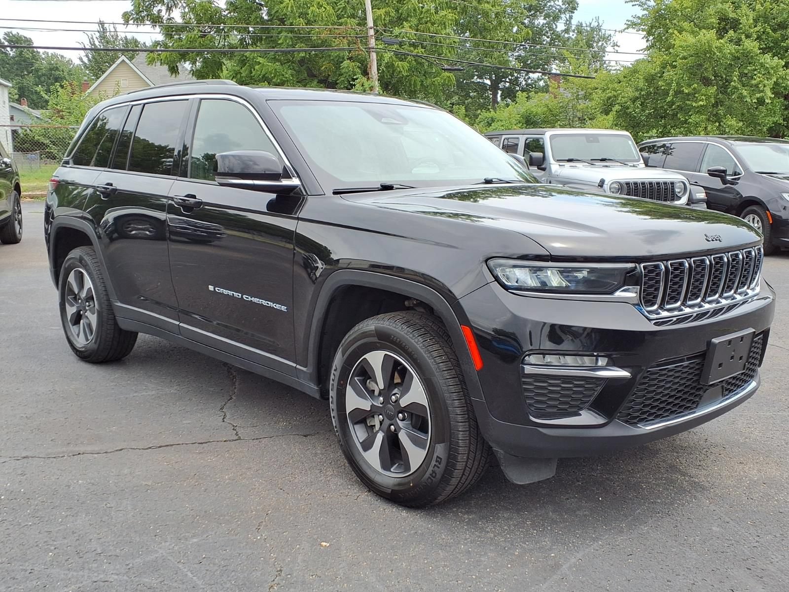 Used 2024 Jeep Grand Cherokee Limited 4xe AWD/4WD image 5