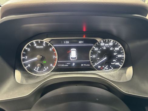 Used 2023 Nissan Rogue SL w/ SL Premium Package image 23