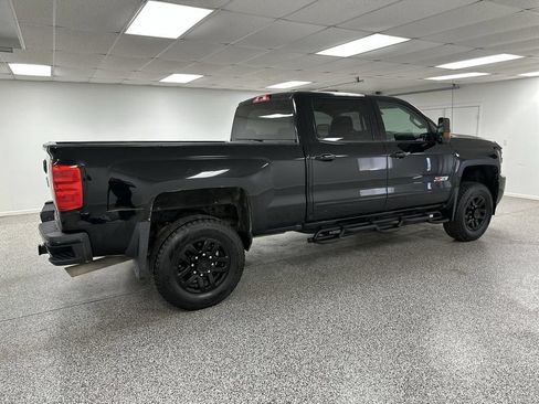 Used 2017 Chevrolet Silverado 2500 LT w/ Midnight Edition AWD/4WD image 8