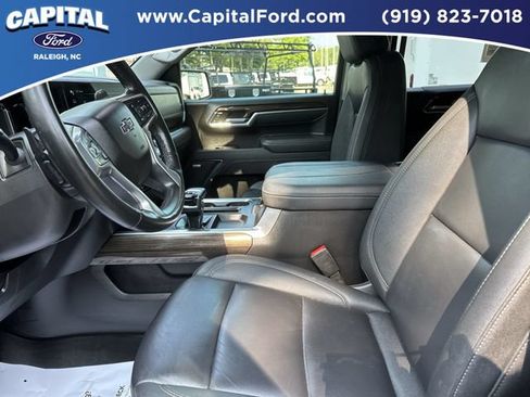 Used 2025 Chevrolet Silverado 1500 LT Trail Boss AWD/4WD image 18