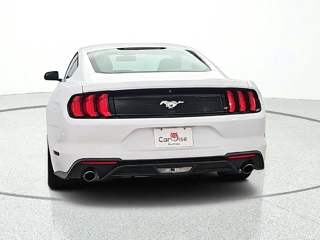 Used 2018 Ford Mustang Coupe RWD image 6