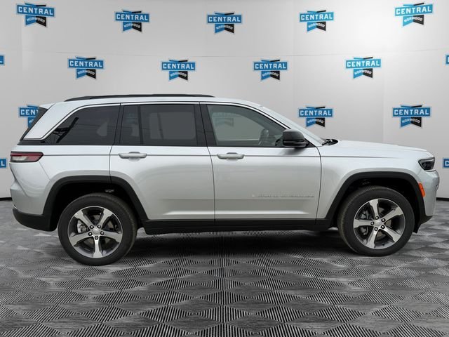New 2026 Jeep Grand Cherokee Limited AWD/4WD image 6