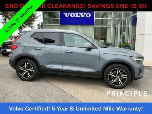 Certified 2023 Volvo XC40 B4 Core w/ Convenience Package image 3