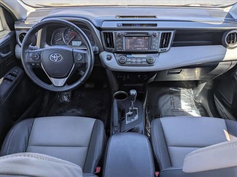 Used 2014 Toyota RAV4 Limited image 17