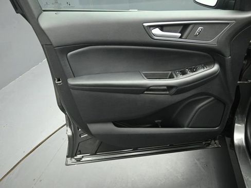 Certified 2020 Ford Edge SE FWD image 19