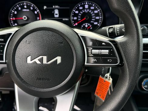 Certified 2022 Kia Forte LXS FWD image 20