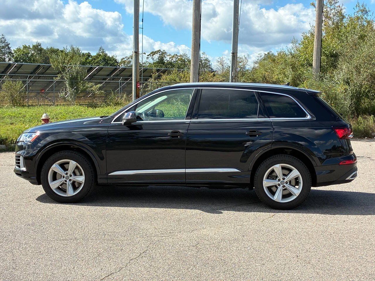 Used 2020 Audi Q7 3.0T Premium w/ Convenience Package AWD/4WD image 2