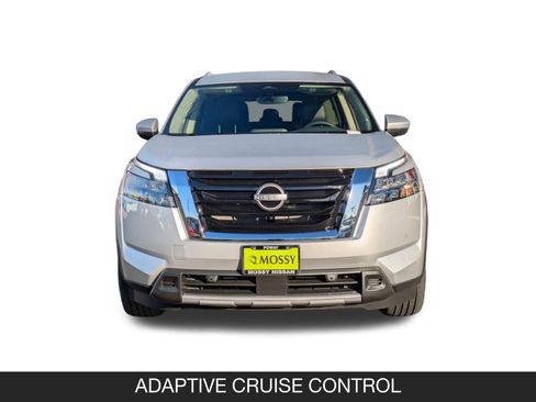 New 2025 Nissan Pathfinder SL w/ Cargo Package image 4