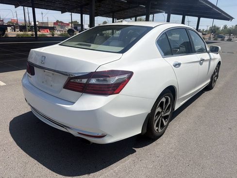 Used 2017 Honda Accord EX image 13